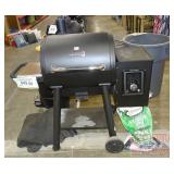 BBQ Grill - Broil King Pellet 500 Smoker grill w/c