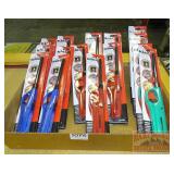 15 King Utility Lighters - 6 blue, 5 red, 4 green