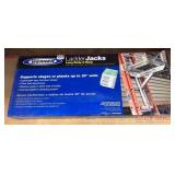 Werner Ladder Jacks, Long body-2 rung