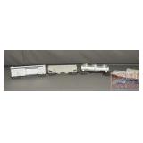 4 Lionel O Gauge Train Cars