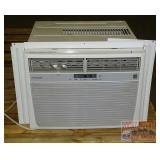 Nice Frigidaire 15,100 BTU Window AC W/ Remote.