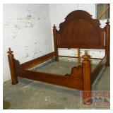 Wonderful Lexington Victorian Style King Bed.