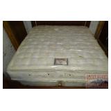 Beautyrest King Size 'Bolero' Mattress & Boxspring