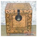 Neat Lift Top Trunk W/ Bun Feet.