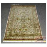 Beautiful Persian Style 4'X6' Rug.