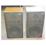 2 Pioneer CS-G203 Floor Speakers.