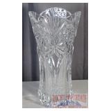 Beautiful 12' Lead Crystal Vase.