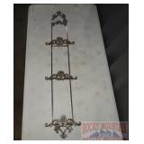 Fancy Silver Finish Plate Rack.