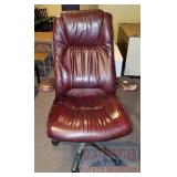 High Back Leather Roll Around Executive's Chair. High Back Leather Roll Around Executive's Chair.