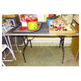 4' Folding Table. 4' Folding Table.