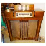 Excellent Floor Model Shortwave Radio. Excellent Floor Model Shortwave Radio.