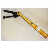 Hand Held Skeet Thrower. Hand Held Skeet Thrower.