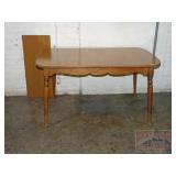 Vintage Maple Dining Table w/ 1 Leaf.