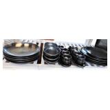 SET OF DISHES (5 SALAD/4 DINNER/5 BOWLS/17