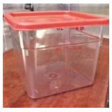 FOOD STORAGE CONTAINERS 6 QT W/LIDS (18)