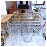 CARAFES/VASES/PITCHERS IN DISHRACK