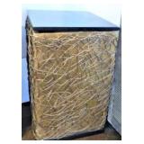 LIGHTED TABLE/16X16/26