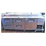 TRUE PIZZA MAKE TABLE (S/N 4668745) BAD PLUG