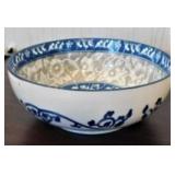 PATTERNED SERVING BOWLS (4) - WHITE SERVING BOWLS