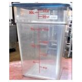 FOOD STORAGE CONTAINERS 22 QT W/LIDS