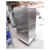 BURLODGE Cold/Warm Cabinet/Wheels