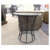 Round display table, Dia. 30"