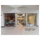 Glass store façade with double doors, 260 x 105