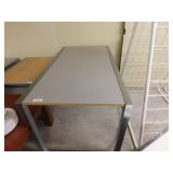 Display table with reversible top, 32 x 60 x 31