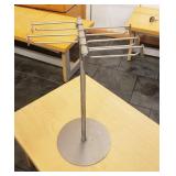 Rotating merchandiser