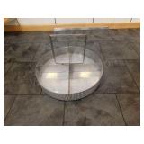 Round metal merchandise organizer