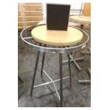 30" Round Display Rack Adjustable Height