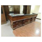 Sales counter, 33x139x45