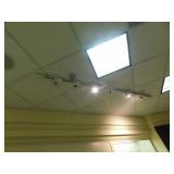 Track lighting with 28 lights, Approx. 24