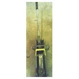 FLOOR JACK