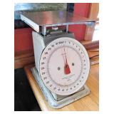 32 oz Scale