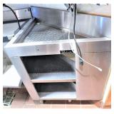 Corner Bar Drainage Table w/ Storage