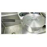 SAUCE PAN,WITH LID, 4 QT