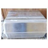 VOLLRATH roasting pan w/ lid