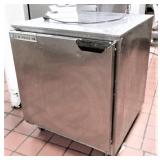 BEVERAGE AIR Under Counter Freezer