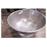 Aluminum Colander-16"