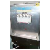 ICE CREAM MACHINE