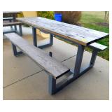 PICNIC TABLE