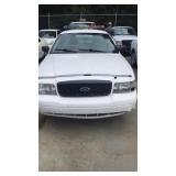 51393 Crown Victoria