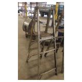 6 foot aluminum step ladder