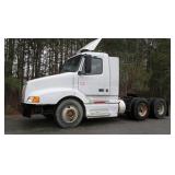1999 VOLVO Road Tractor