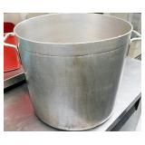 Stock pot