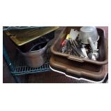 UTENSILS AND BUS TUB