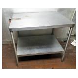 SS WORK TABLE, 30 X 40