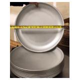 OYSTER PLATTERS AND STANDS