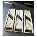 VEGETABLE SLICERS